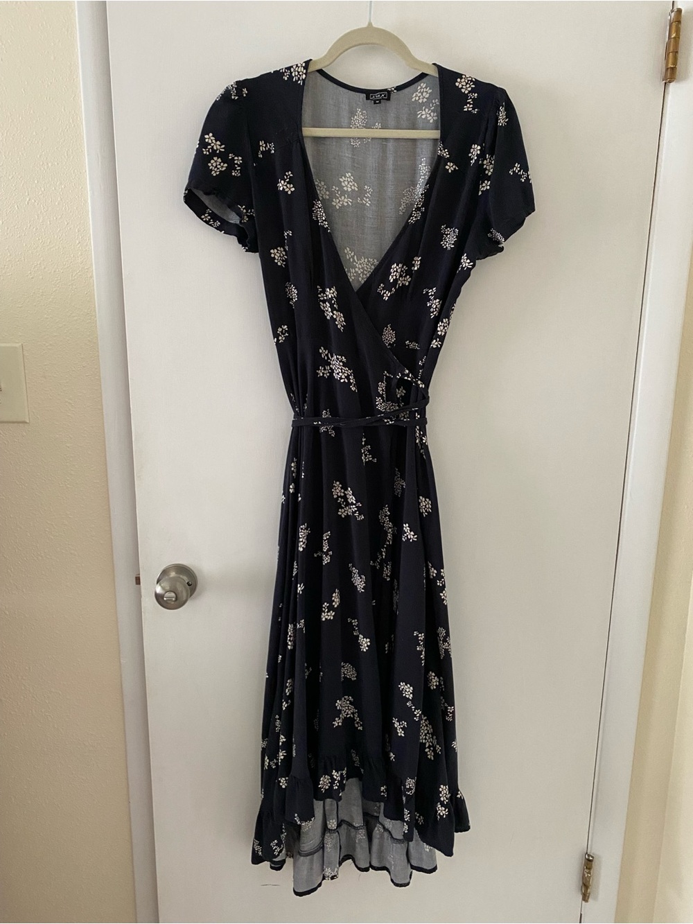 Lira Navy Floral Wrap Midi Dress Ruffle Hem Flowy Date Night Romantic Medium